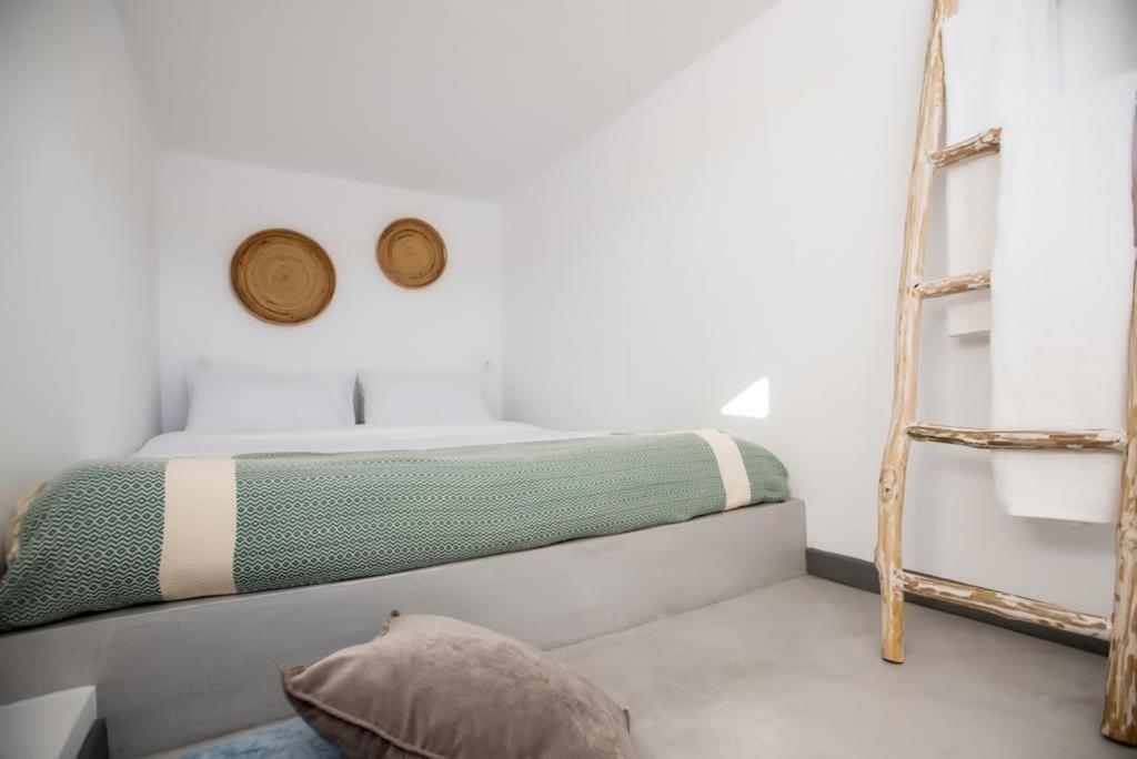 Jonaz Rooms & Suites Орнос Екстер'єр фото