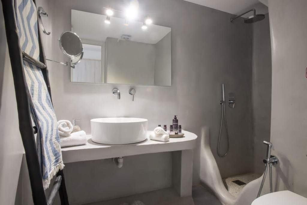 Jonaz Rooms & Suites Орнос Екстер'єр фото
