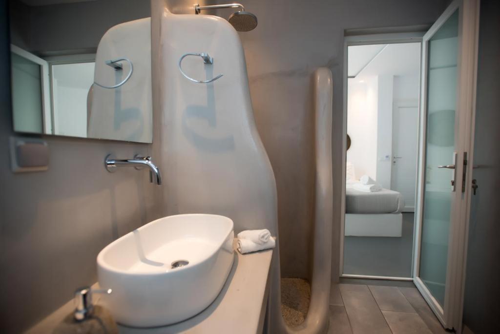 Jonaz Rooms & Suites Орнос Екстер'єр фото